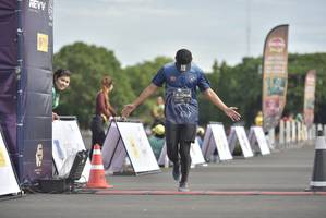 BIB: 1064
                            <button type="button" onclick="openModal(4922682)" class="btn btn-primary btn-sm float-right btn-popup" data-toggle="modal" data-target=".modal-high-quality">
                        <i class="fas fa-shopping-cart"></i> Add to Cart
                    </button>
                                            <button type="button" onclick="isThisMe(4922682, true)" class="btn btn-success btn-sm float-right btn-popup btn-isme hidden" data-toggle="tooltip" data-placement="bottom" title="นี่คือรูปของคุณใช่ไหม คลิกที่นี่เพื่อเอาเข้าอัลบั้ม">
                        <i class="fas fa-plus"></i> Add to album
                    </button>
                    <button type="button" onclick="isThisMe(4922682, false)" class="btn btn-warning btn-sm float-right btn-popup btn-isnotme hidden">
                        <i class="fas fa-ban"></i> Remove from album
                    </button>